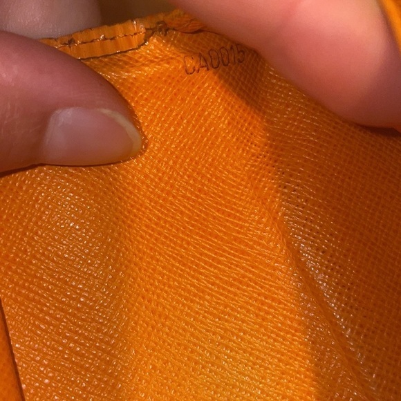 LOUIS VUITTON EPI ORNAGE WALLET FALL VIBES - Picture 13 of 14